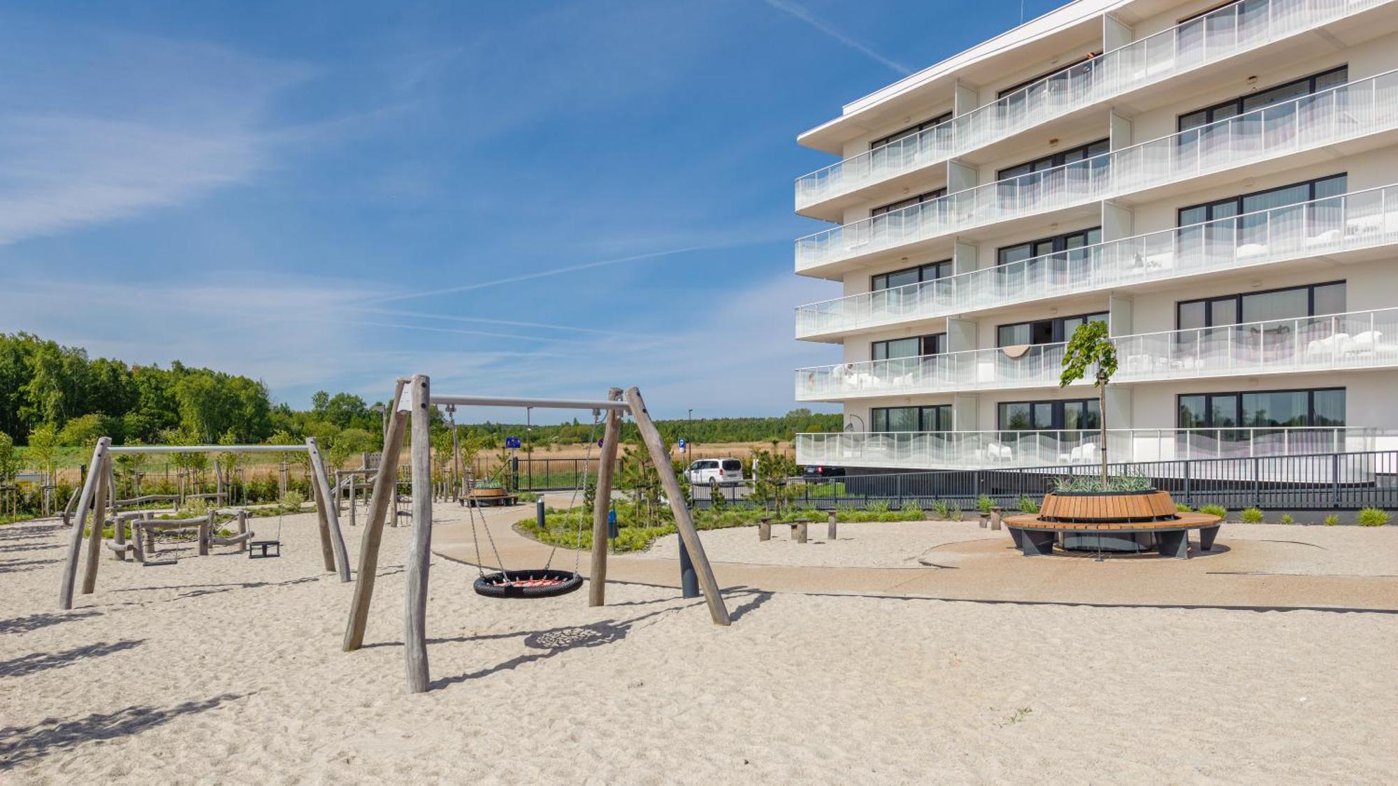 Apartament Lux Tukan B004, Polanki Aqua - Holiday City Kolobrzeg Exterior photo