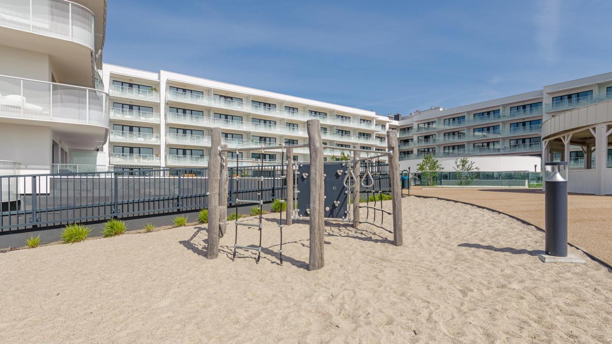 Apartament Lux Tukan B004, Polanki Aqua - Holiday City Kolobrzeg Exterior photo