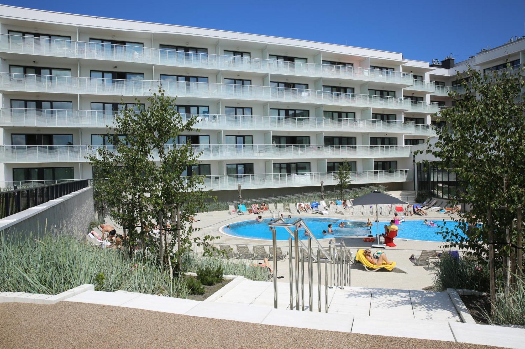 Apartament Lux Tukan B004, Polanki Aqua - Holiday City Kolobrzeg Exterior photo
